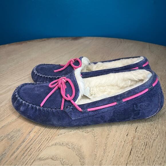 UGG Dakota Suede Mocassin Shearling Lined Slippers Purple Pink Women’s Size 7 - Picture 4 of 11